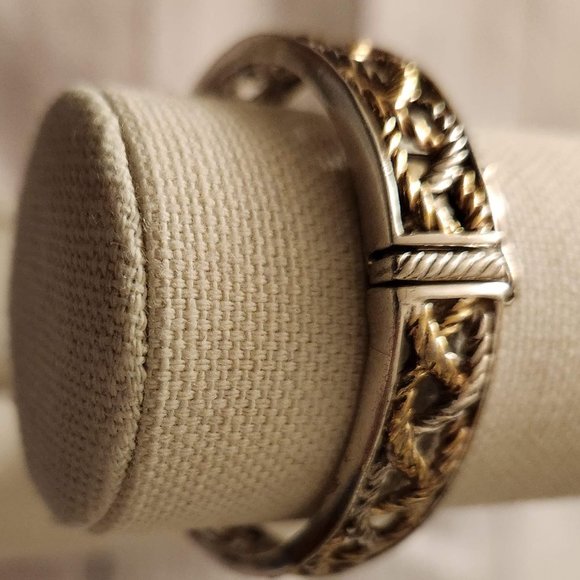 Chateau D"Argent Textile Weave "Hinged" Bracelet + Bonus Matching Earrings - Picture 8 of 16